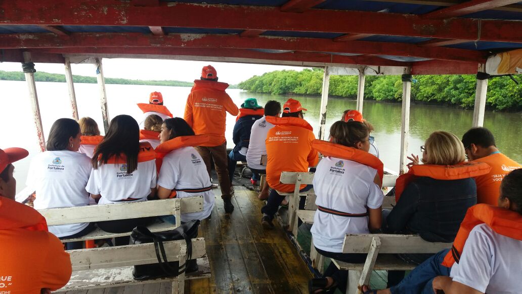 Passeio de barco no Rio Ceará 