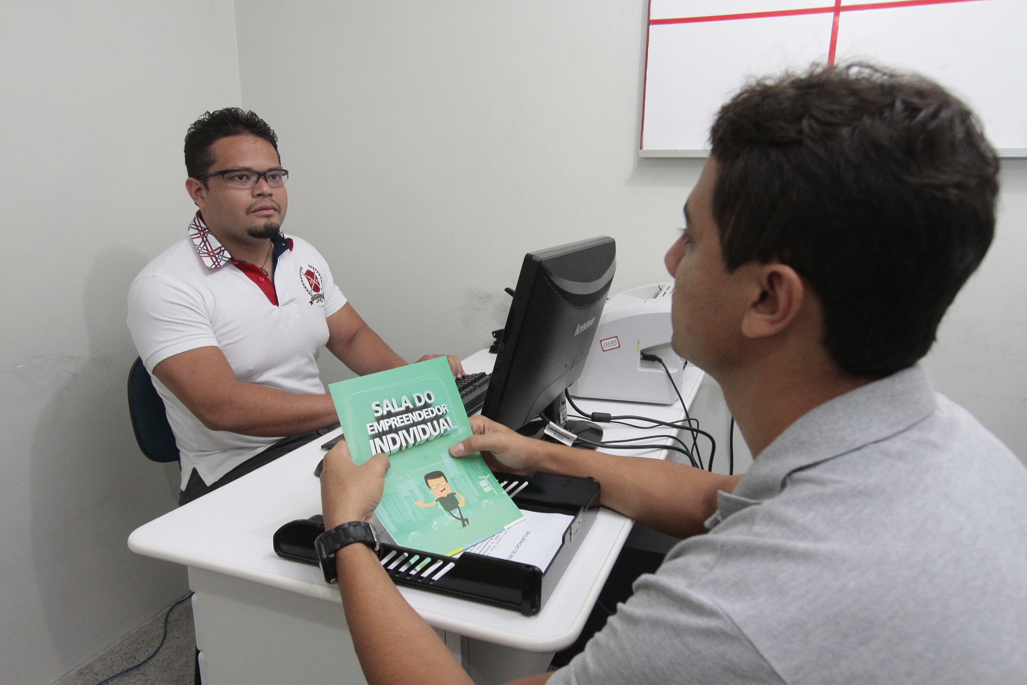 atendimento na sala do empreendedor