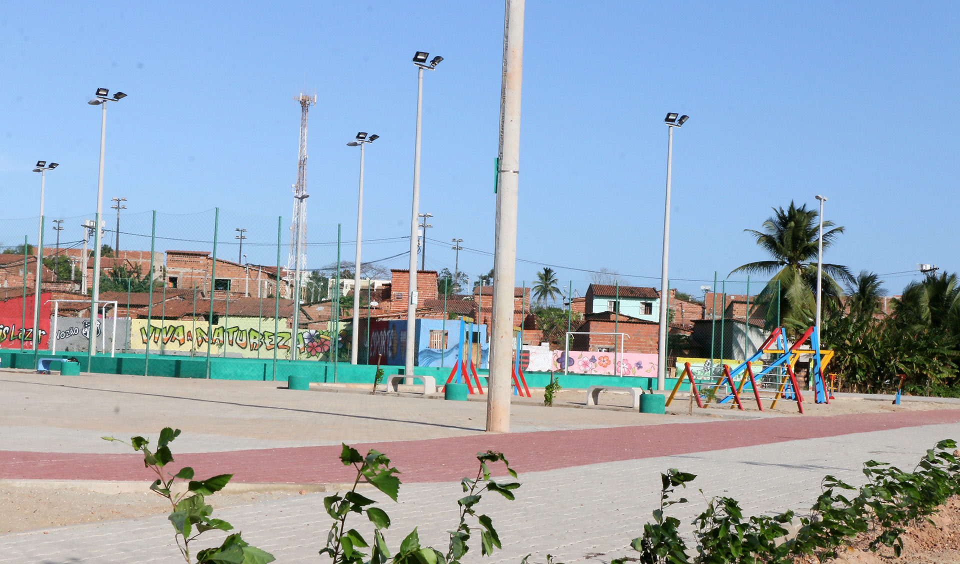 imagem da praça do conjunto são cristovão