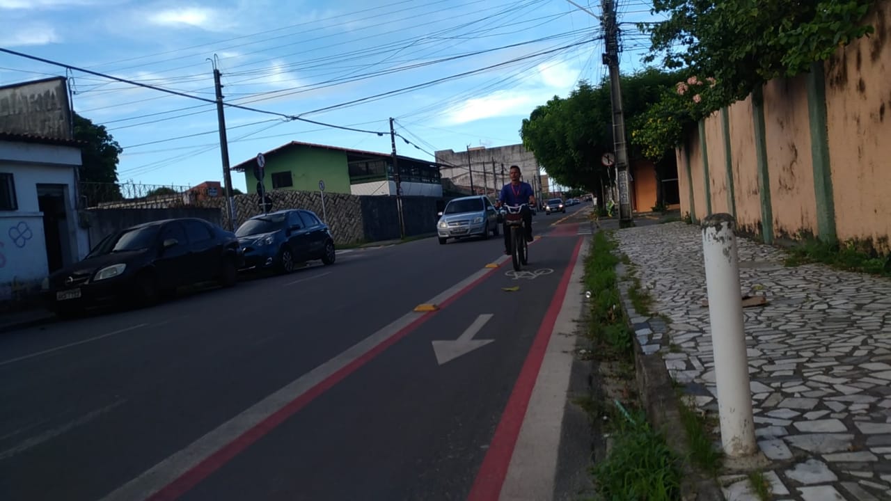 Ciclofaixa da Rua José Meneleu