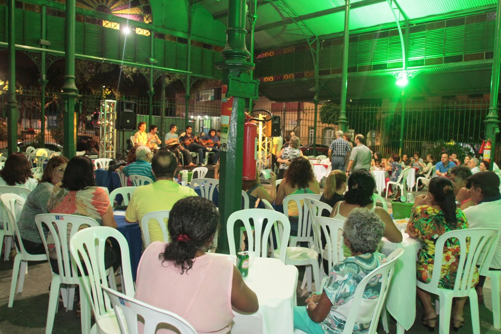 Chorinho no Mercado dos Pinhões