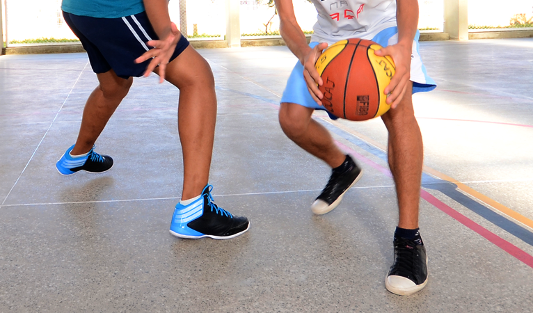 jogo de basquete