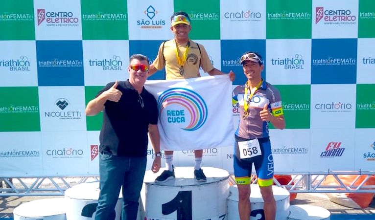 Atletas da Rede Cuca no pódio da segunda etapa do campeonato brasileiro de duathlon