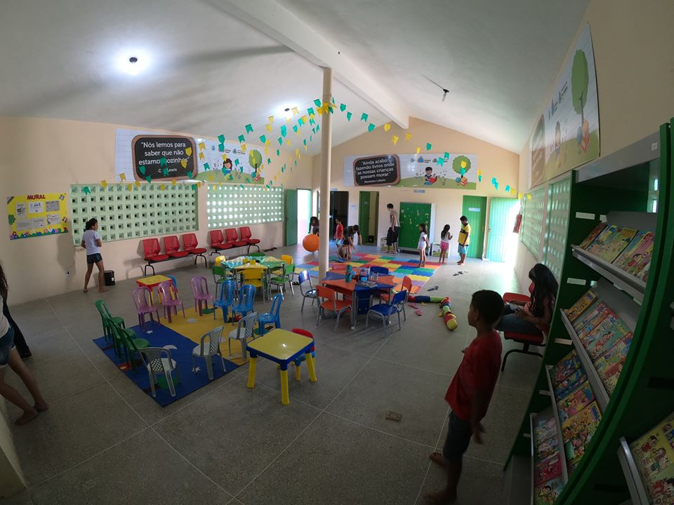 Atividades recreativas na Biblioteca Infantil Herbênia Gurgel