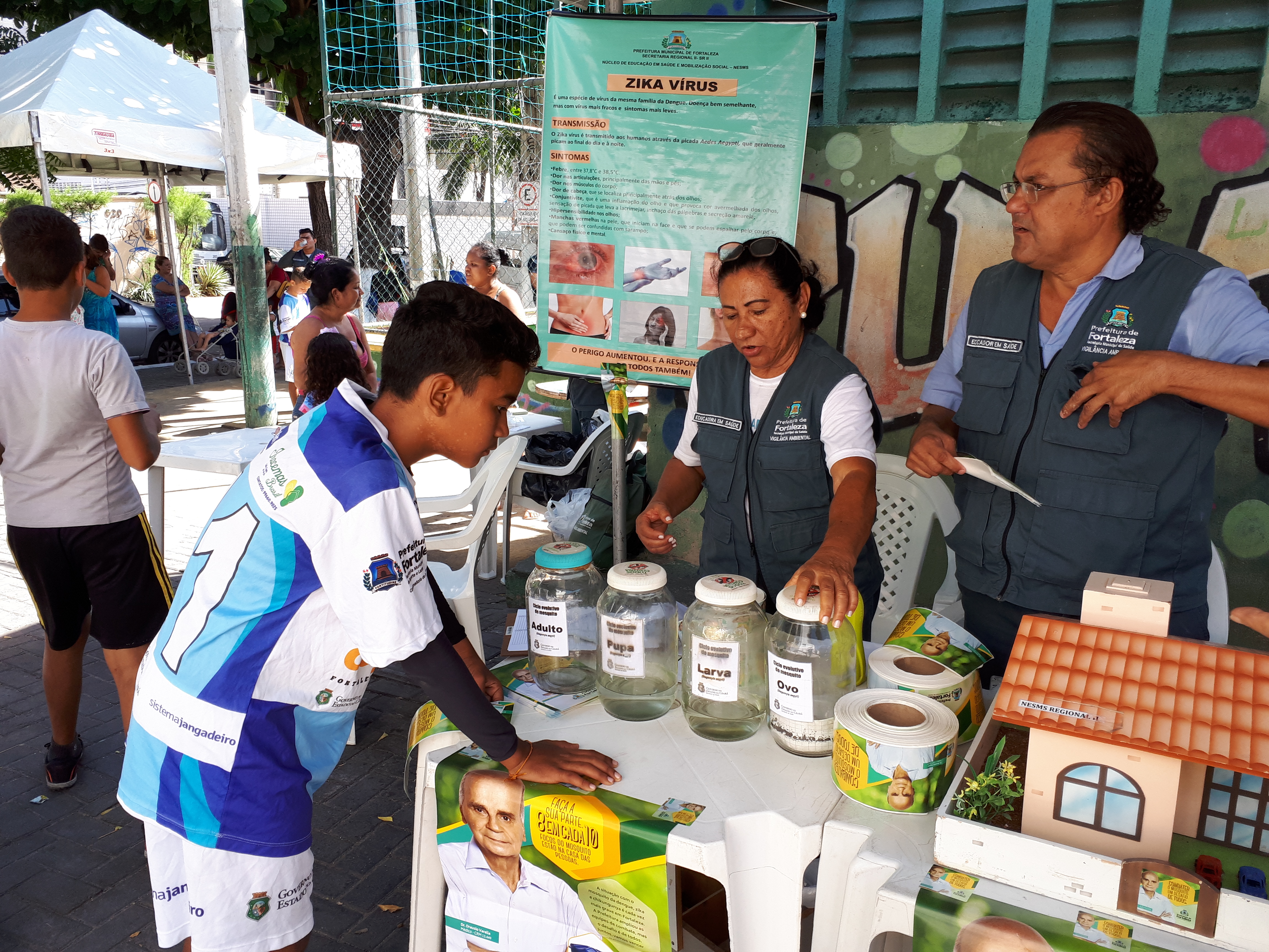 Exposição educativa de combate às arboviroses.