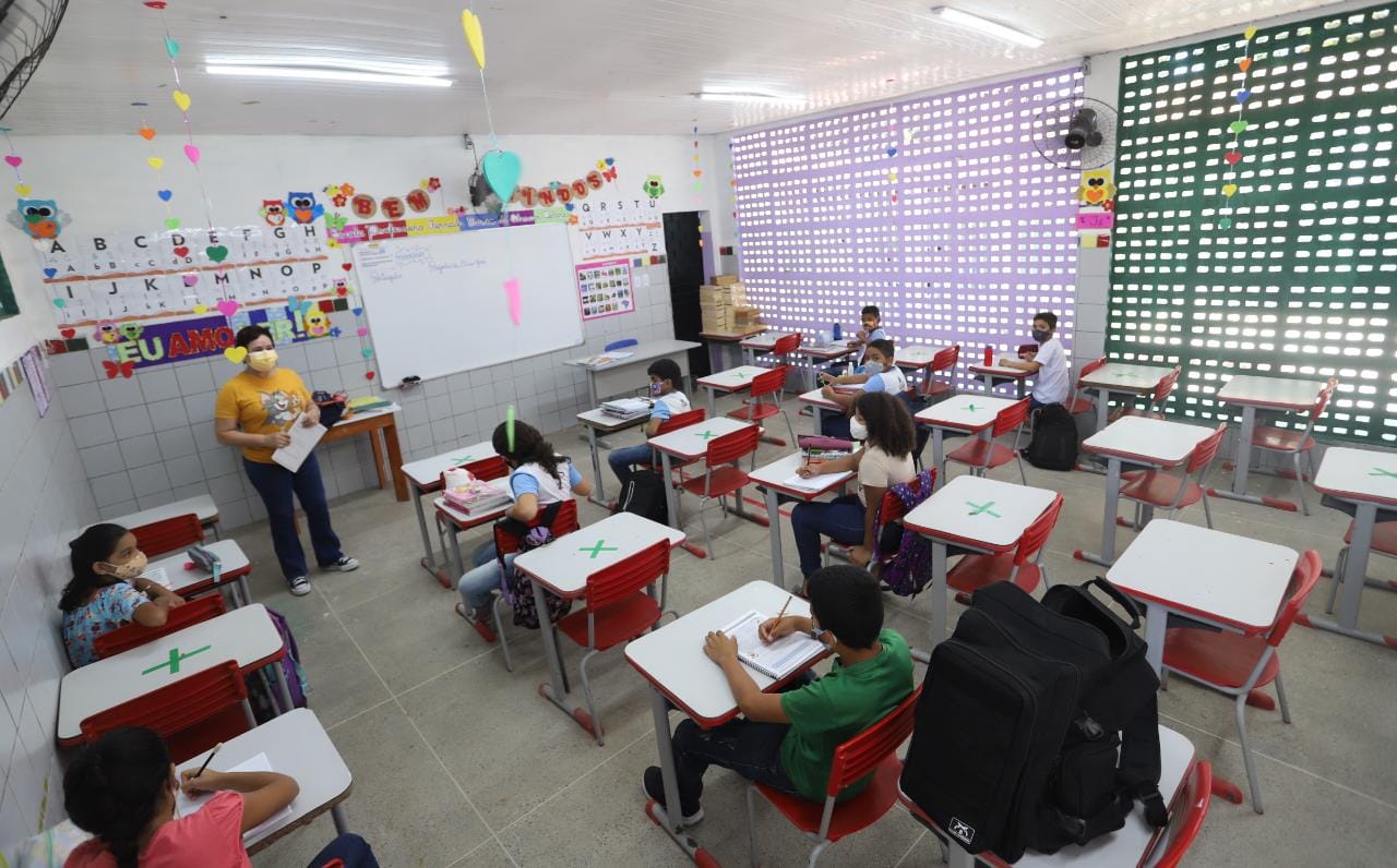 Imagem de sala de aula