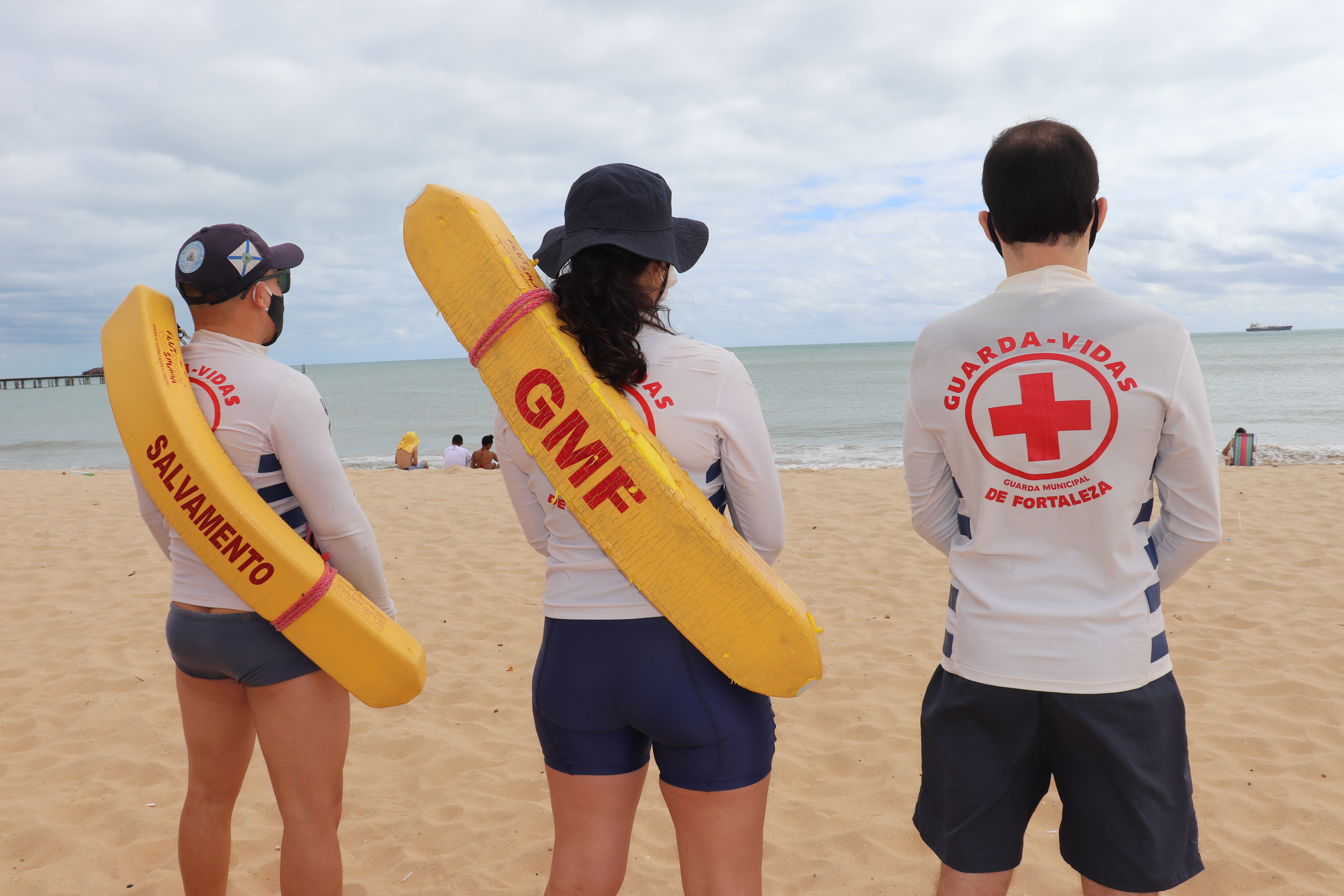 Guardas vidas na praia 