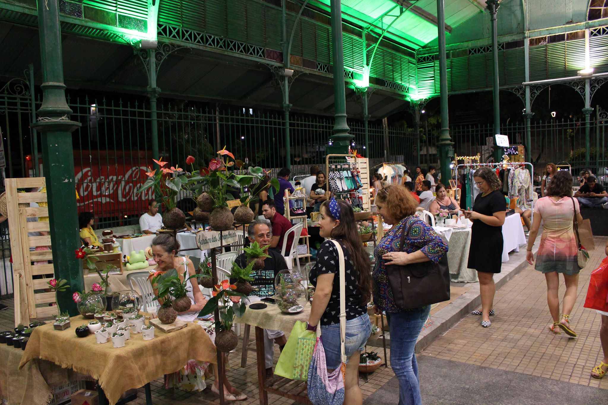 Feira Mercado Coletivo no Mercado dos Pinhões